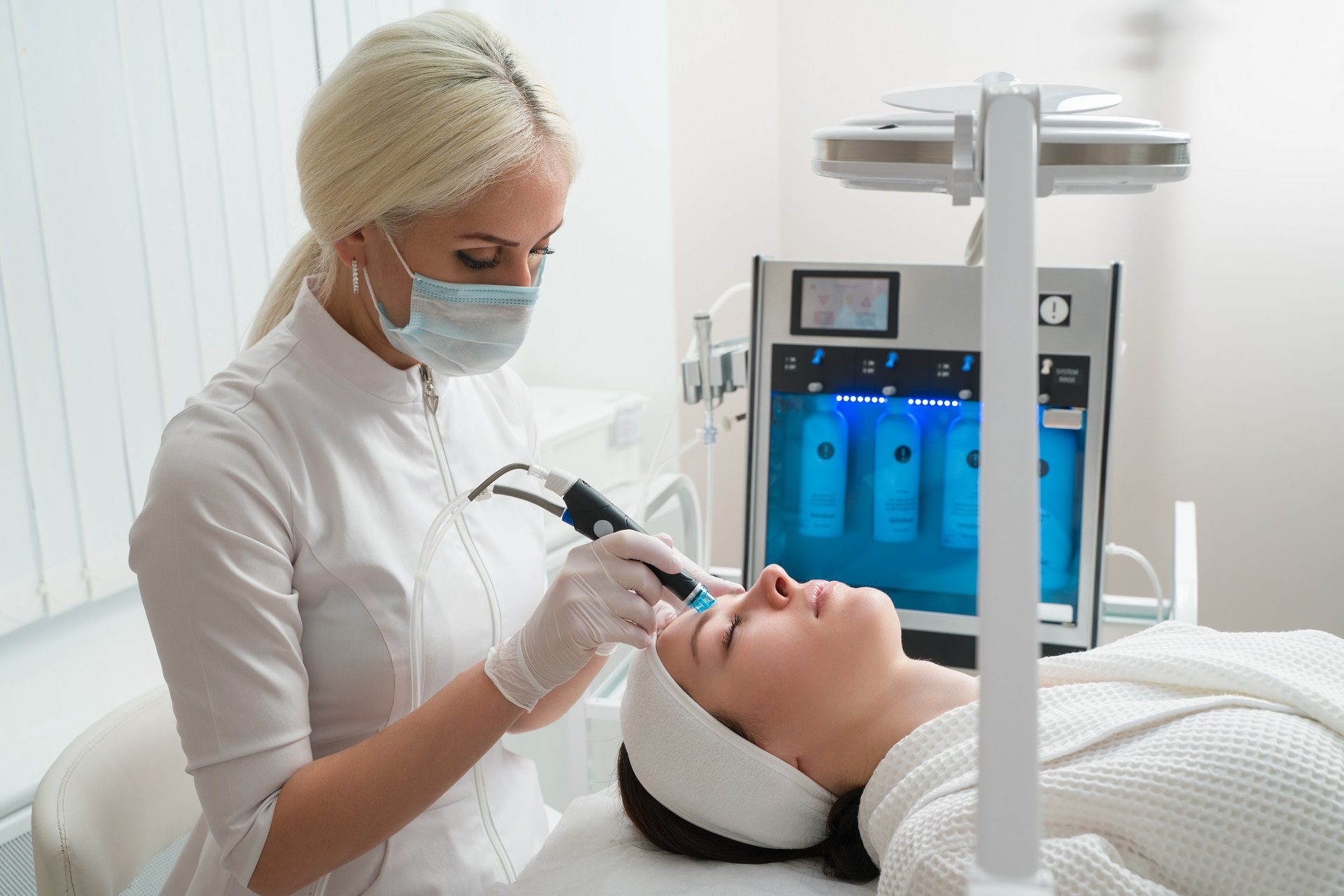 The Platinum HydraFacial Services The Platinum HydraFacial